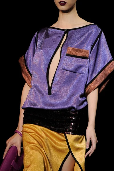 Look 30